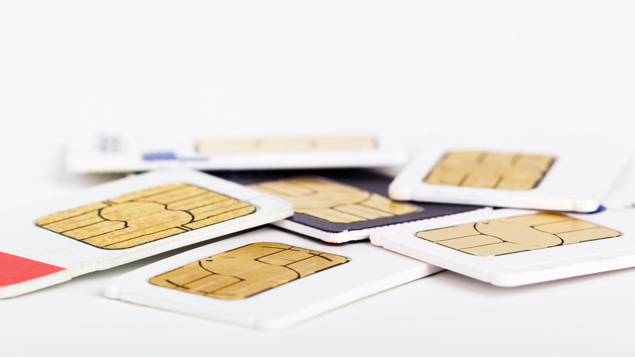 esimと格安SIMの違いとお得な選び方は？