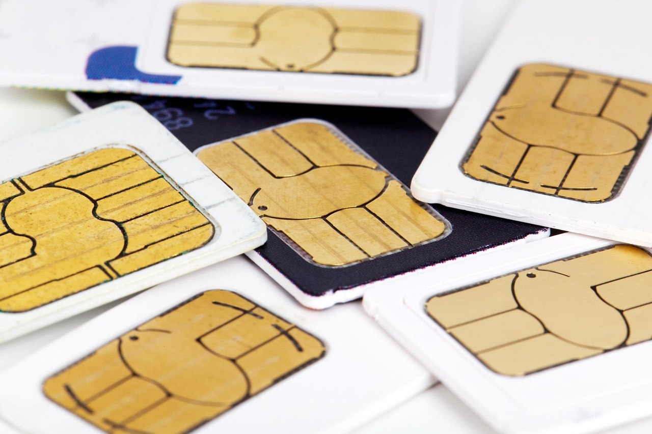 格安SIMで利用できるeSIM対応の一覧は？