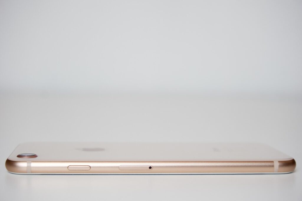 楽天モバイルの格安SIMと他社との違いは何ですか？