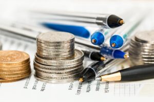 格安SIMを利用して通信費を節約する方法は？